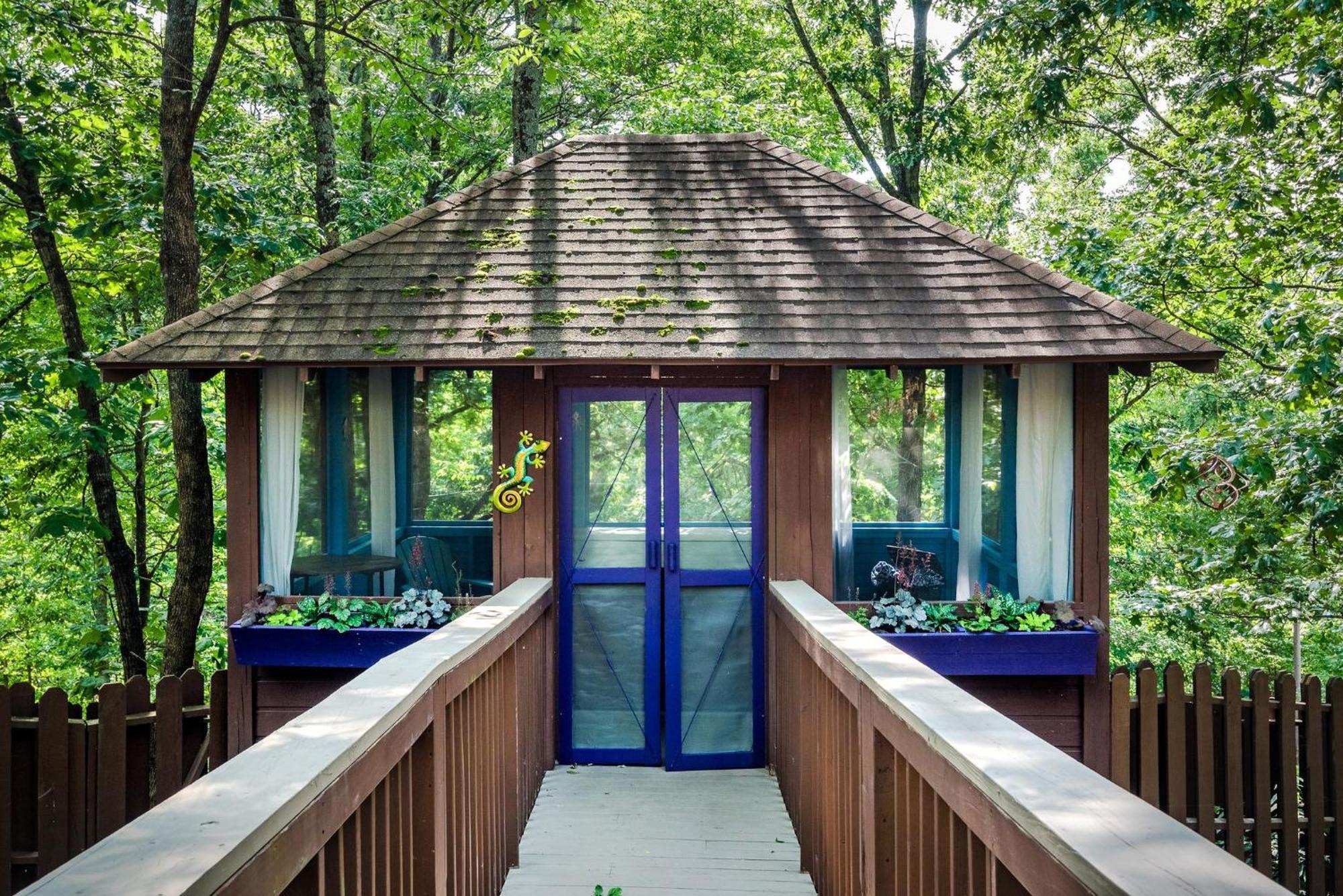 The Woods Cabins Юрика Спрингс Экстерьер фото